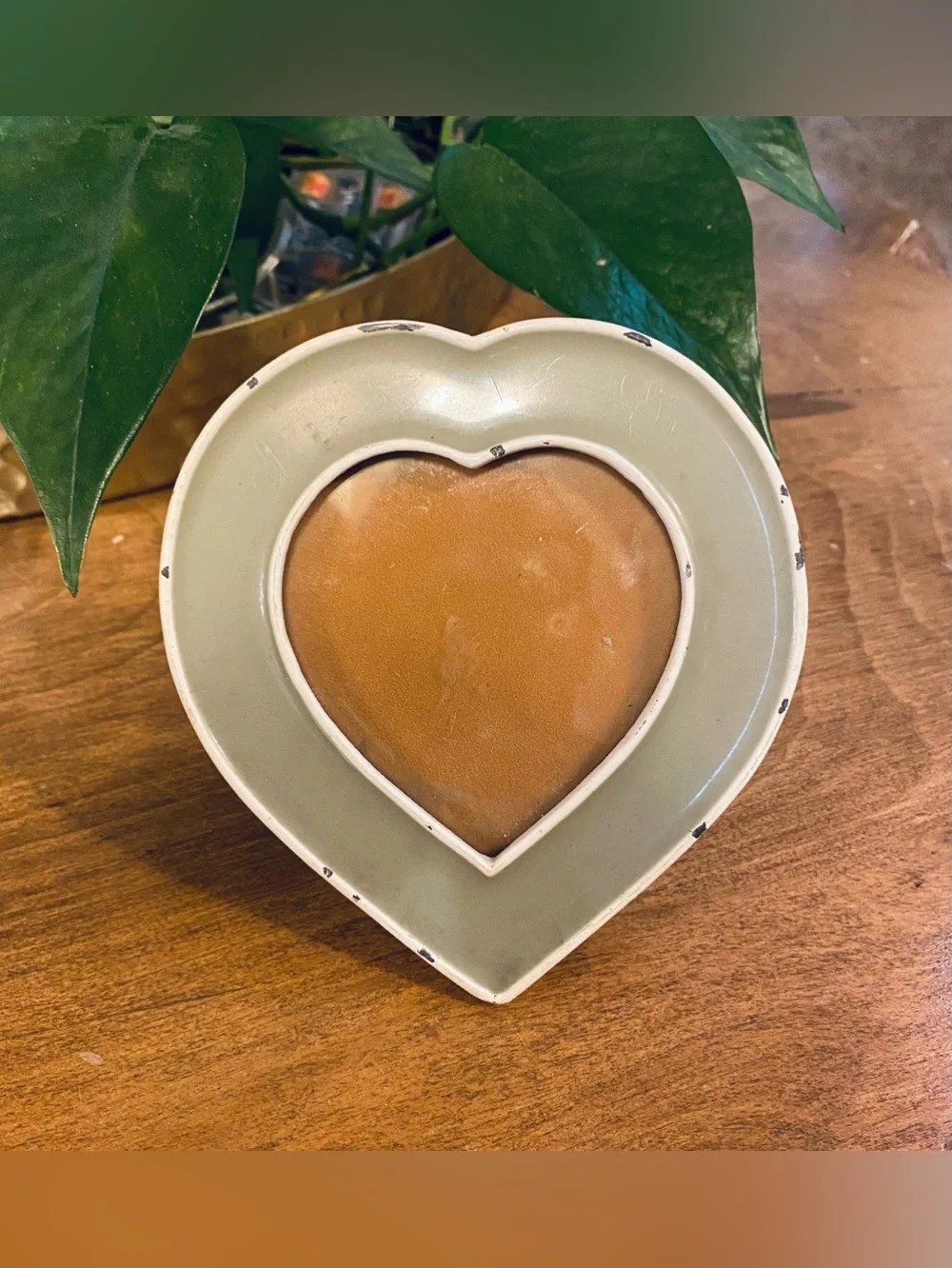Vtg Enamel Metal Heart Picture Frame Distressed Sage Pale Green w White Trim 5”